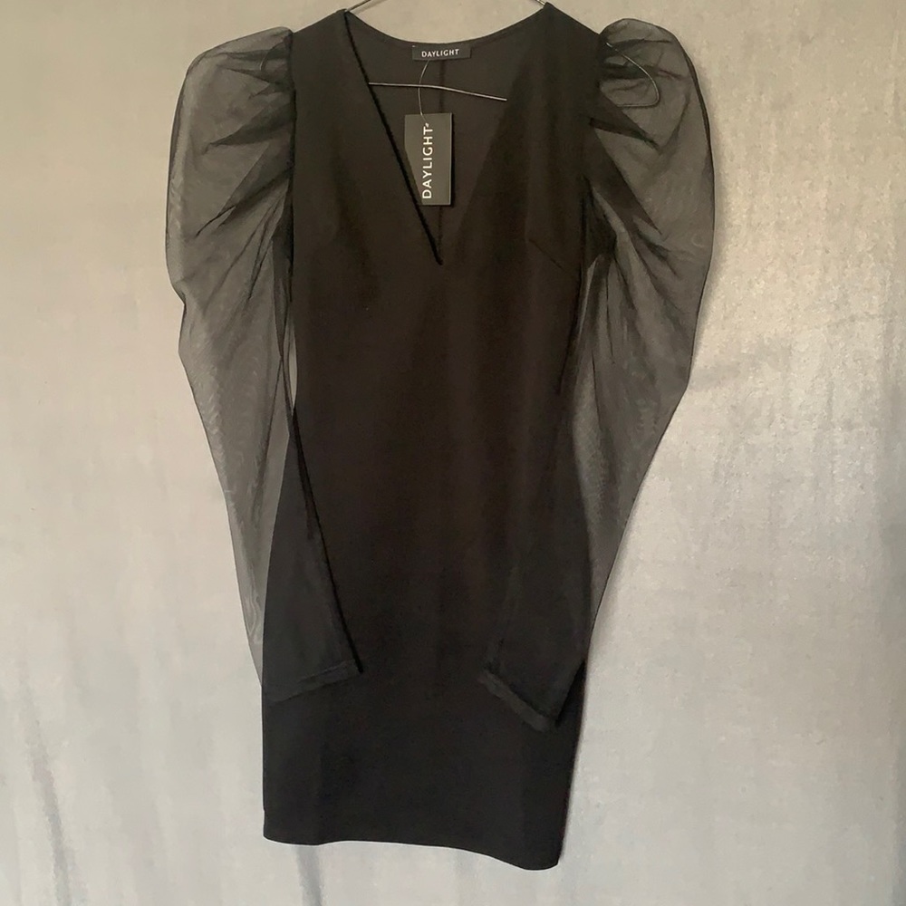 Puffed sleeve knit dress